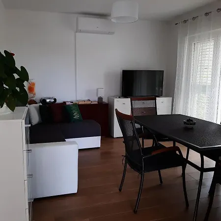 Holiday home Holiday House Elena *